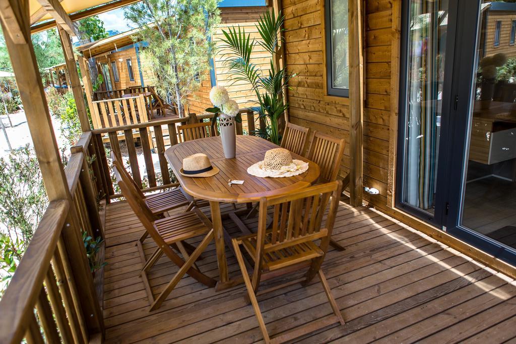 Vic'S Land Holidays Grimaud Exterior foto